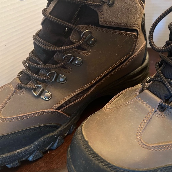 Wolverine Leather suede, waterproof boots, Brown Size 10 Med. GREAT Condition - Picture 3 of 15